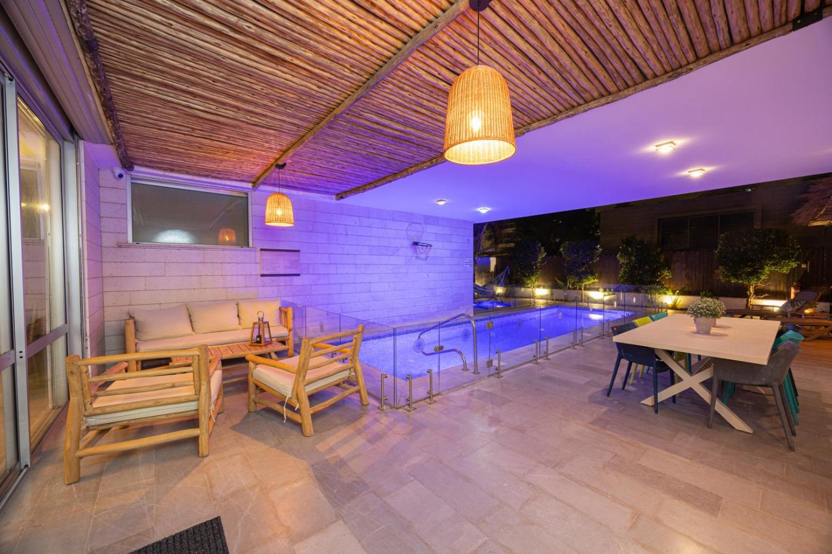 Villa Modern Villa-ella Sun *