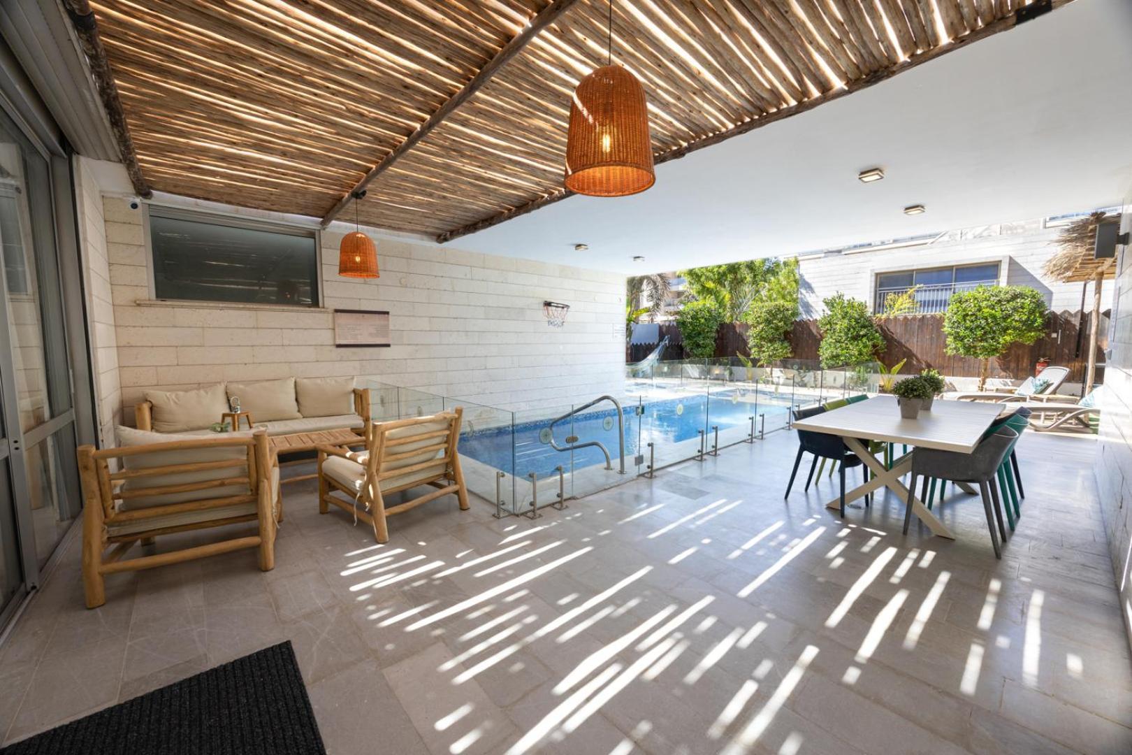 Modern Villa-ella Sun